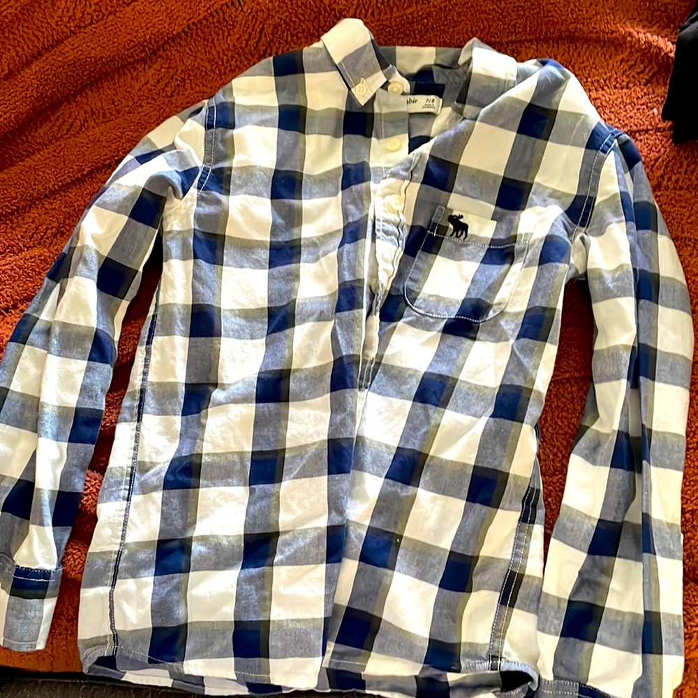 Abercrombie kids size 7/8 plaid botton up shirt